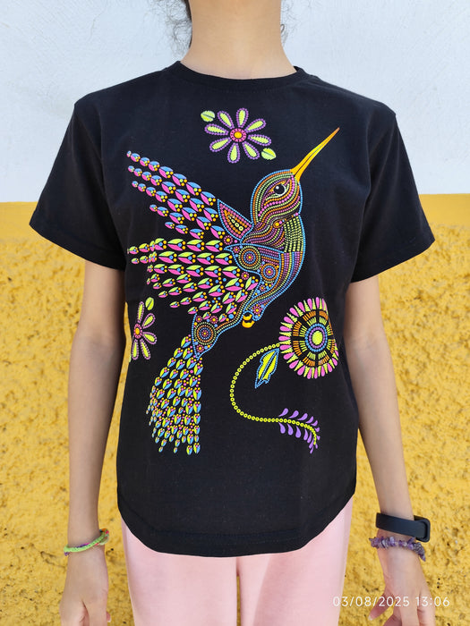 T-shirt enfant colibri multicolore – coton 100% – Art Huichol inspiré